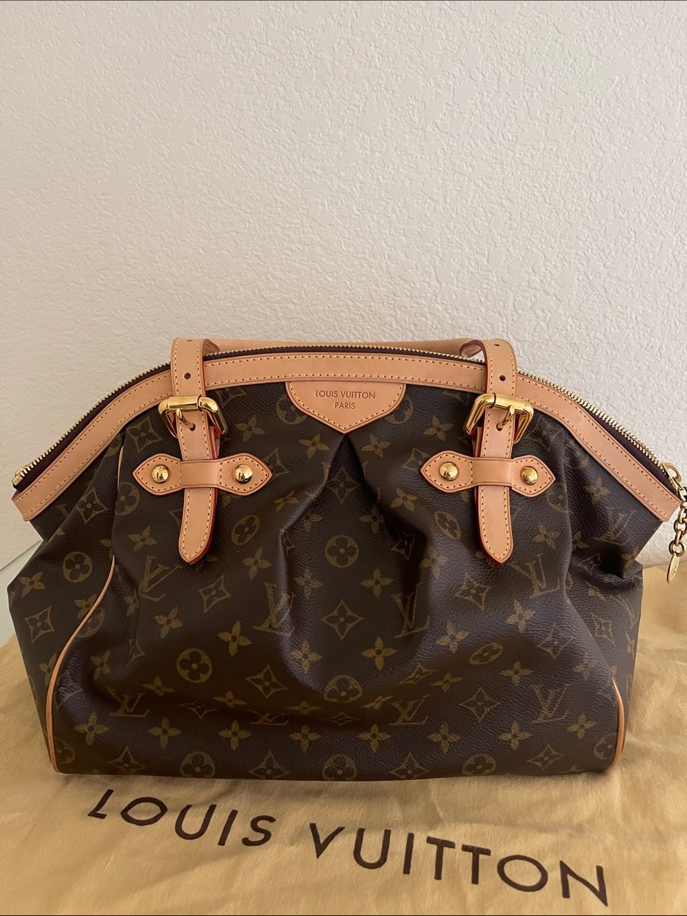 LOUIS VUITTON TIVOLI GM BAG
AUTHENTIC - Picture 14 of 17